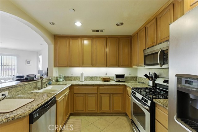 MLS #PW25170928 image #2