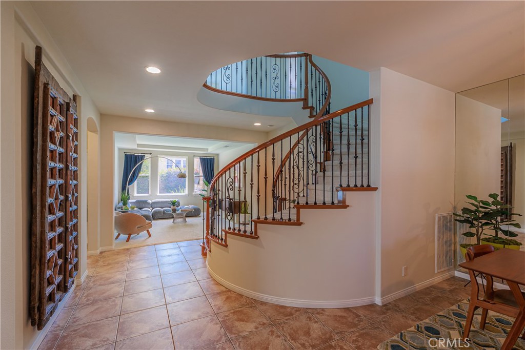 MLS #PW25173355 image #4