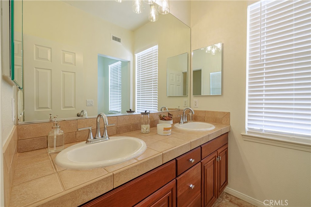 MLS #PW25173355 image #49