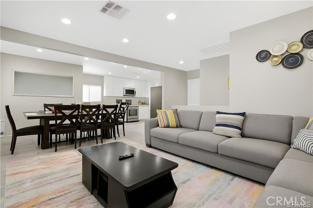 MLS #PW25175932 image #5