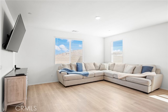 MLS #PW25178801 image #4