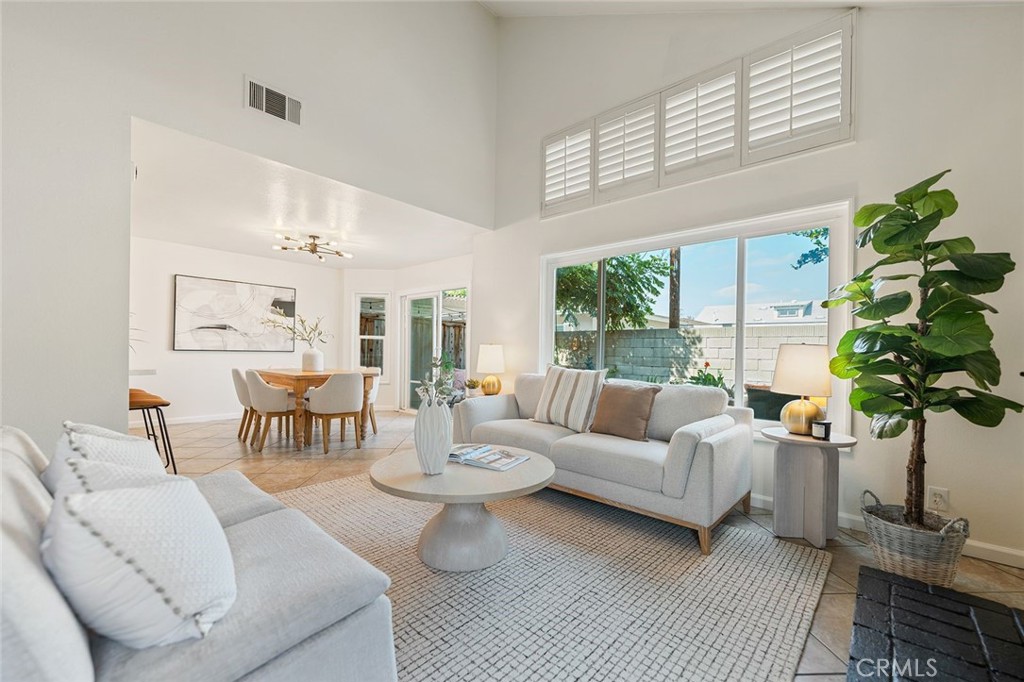 MLS #PW25178842 image #1