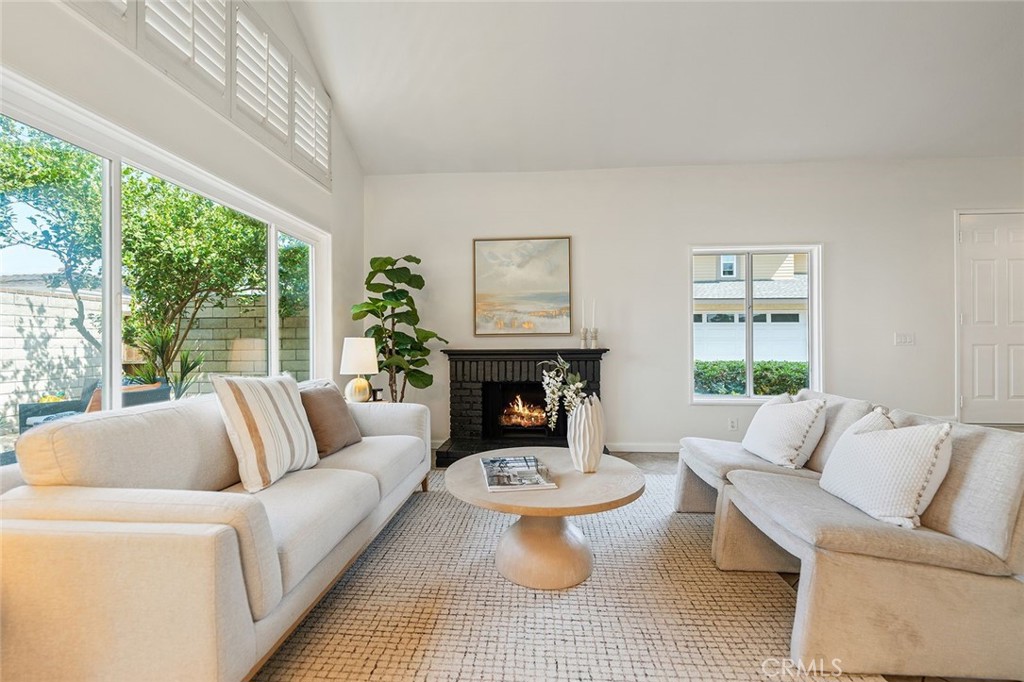 MLS #PW25178842 image #2