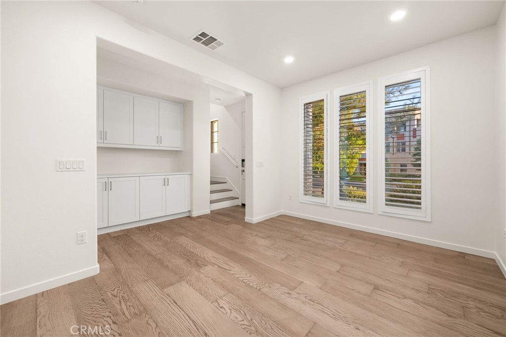 MLS #PW25179803 image #2