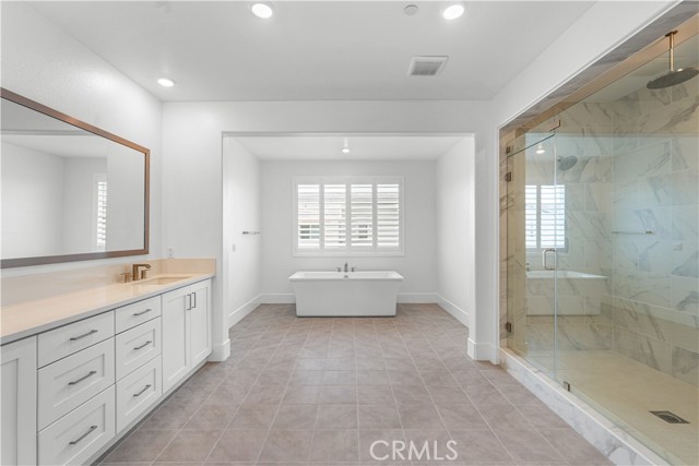 MLS #OC25182522 image #14