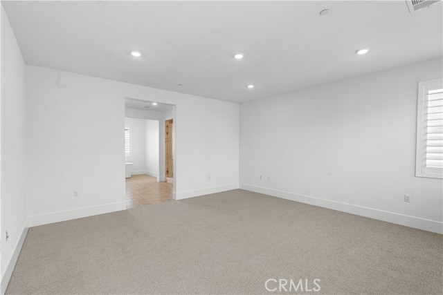 MLS #OC25182522 image #15