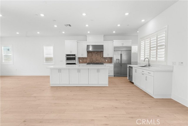 MLS #OC25182522 image #8