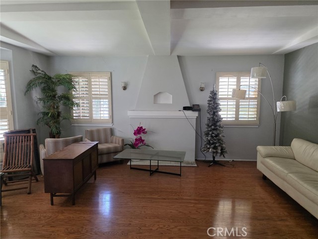 MLS #PW25188937 image #1