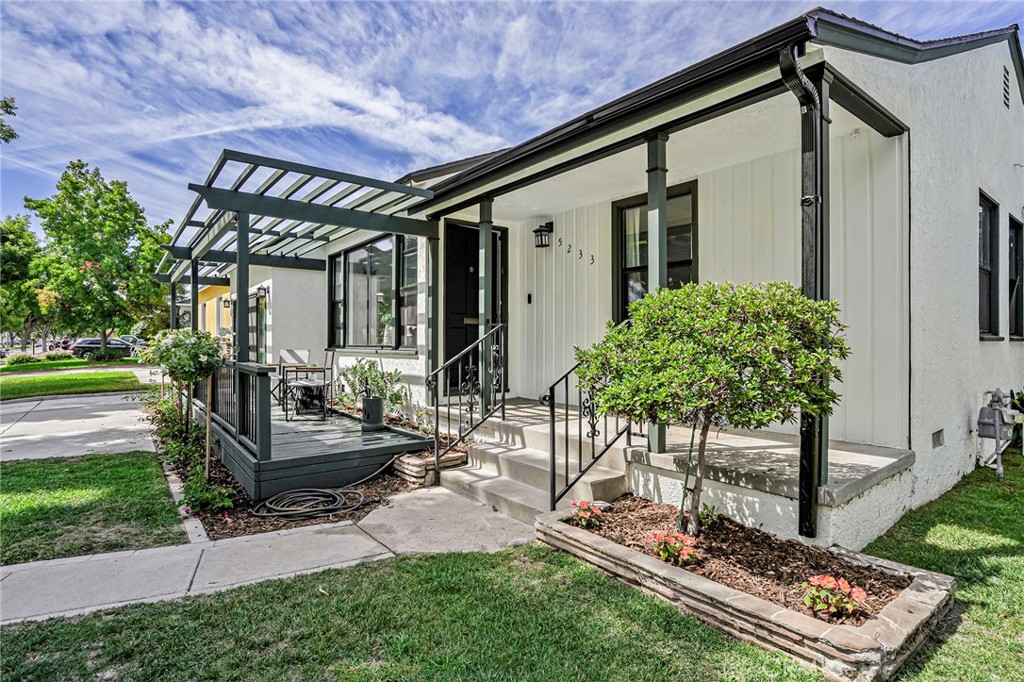 MLS #PW25190501 image #1