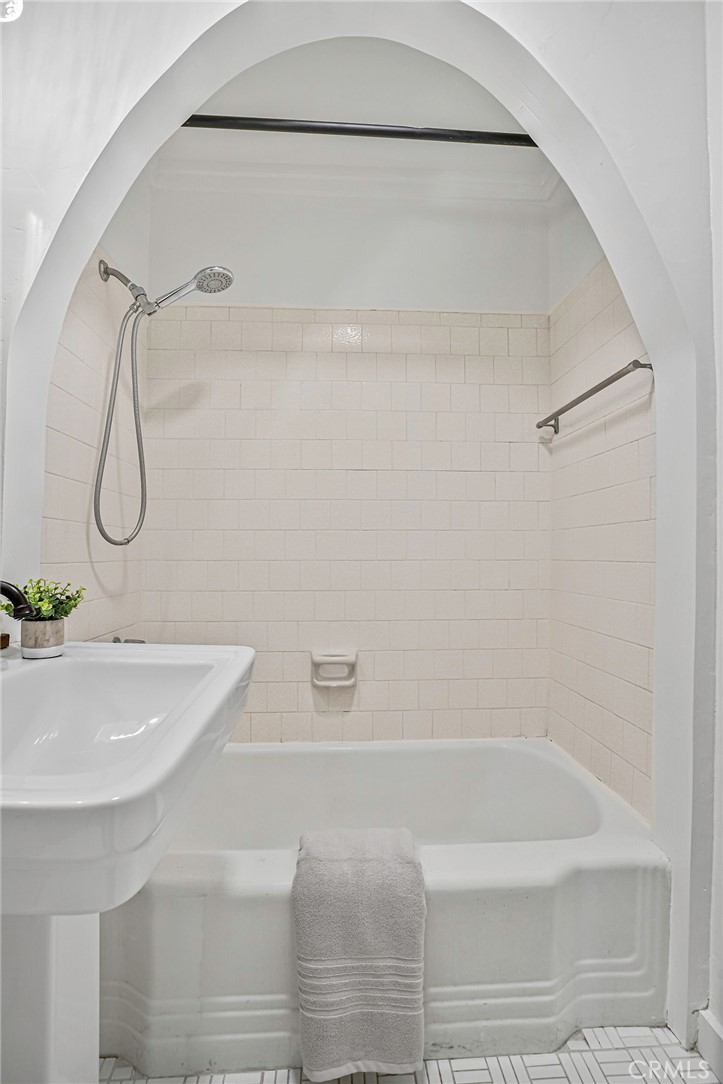 MLS #PW25190501 image #11