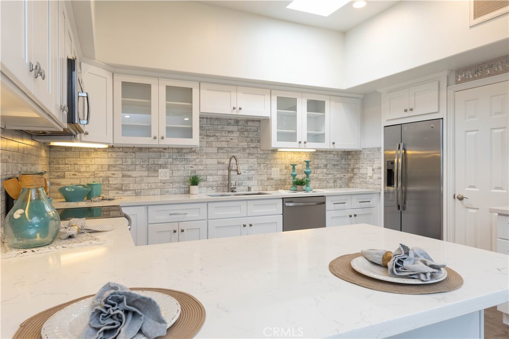 MLS #PW25193432 image #2