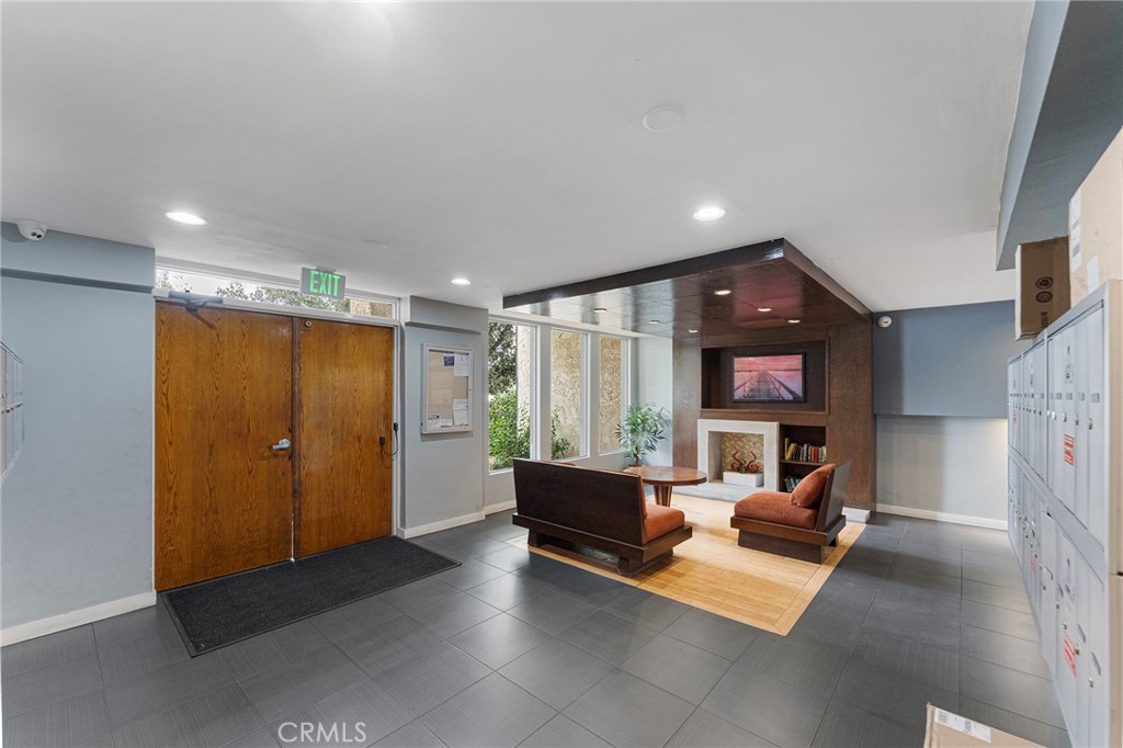 MLS #PW25195065 image #1