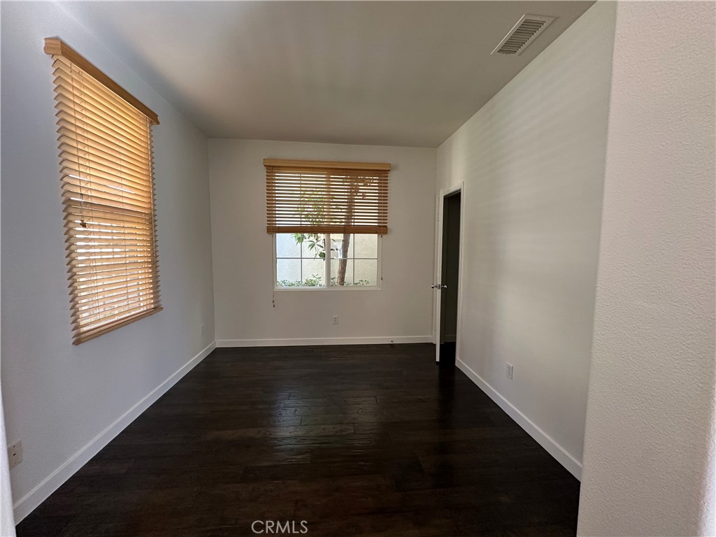 MLS #PW25200978 image #9