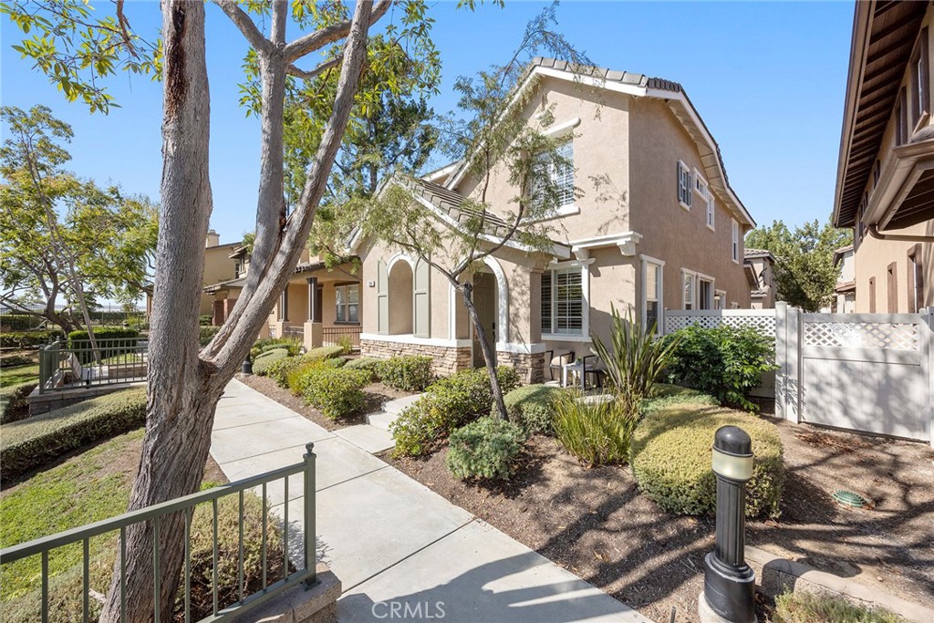 MLS #PW25202405 image #1