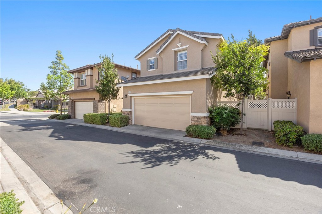 MLS #PW25202405 image #2