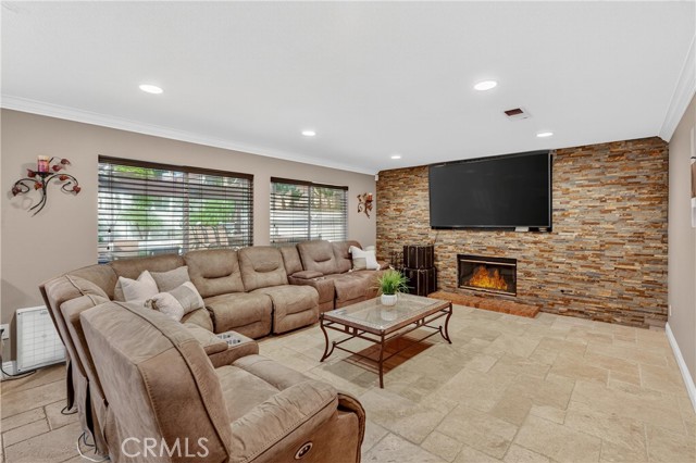 MLS #PW25202881 image #8