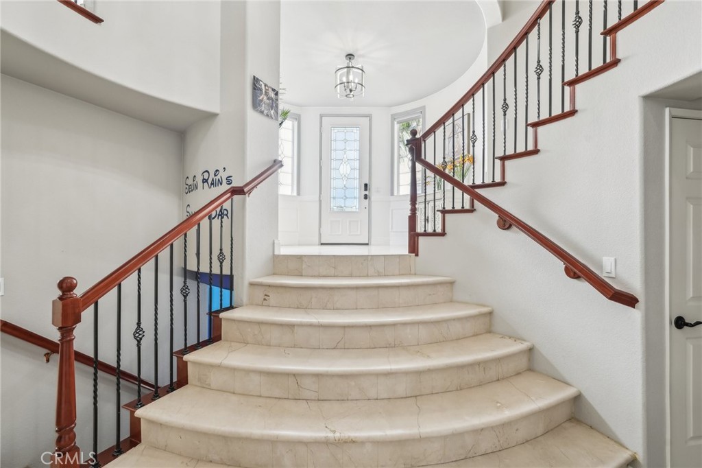 MLS #PW25210720 image #2