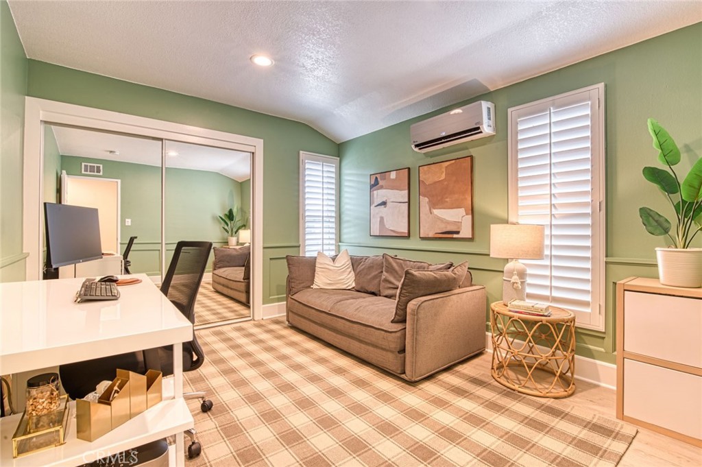 MLS #PW25214020 image #12