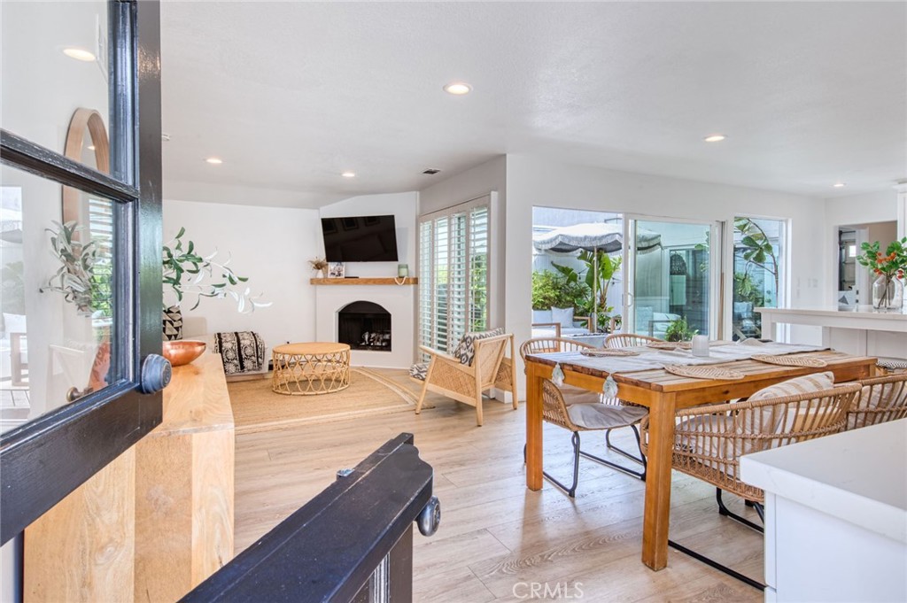 MLS #PW25214020 image #2