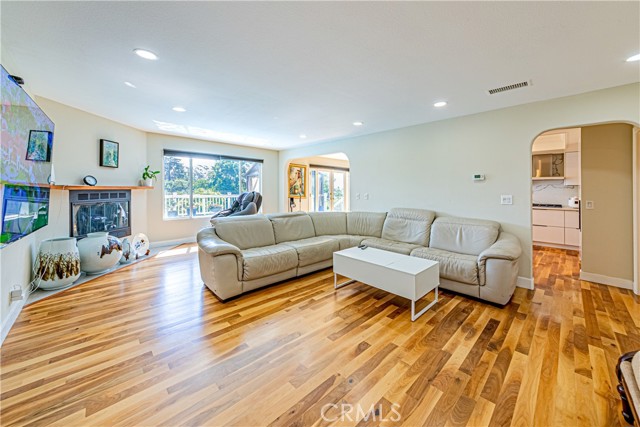 MLS #PW25214315 image #2