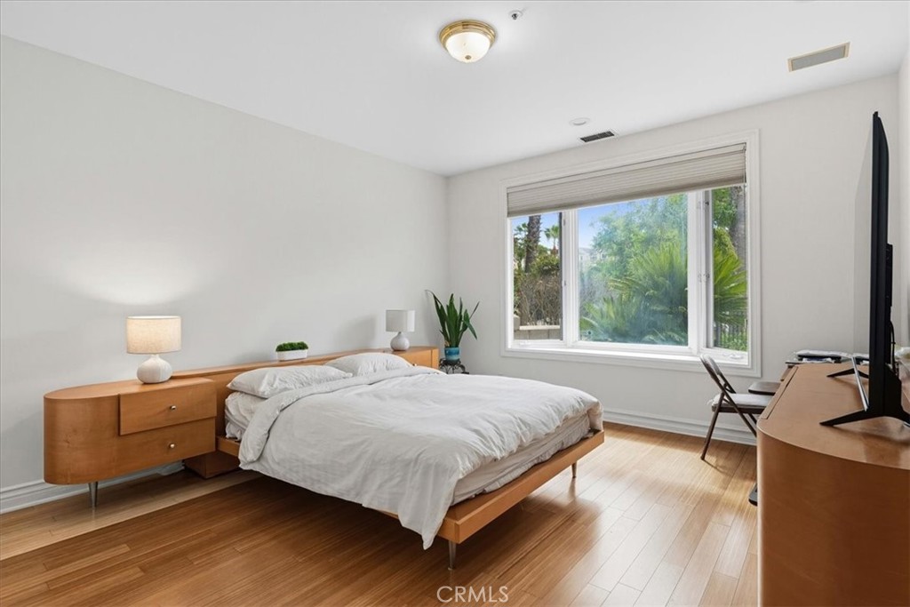 MLS #PW25214379 image #33