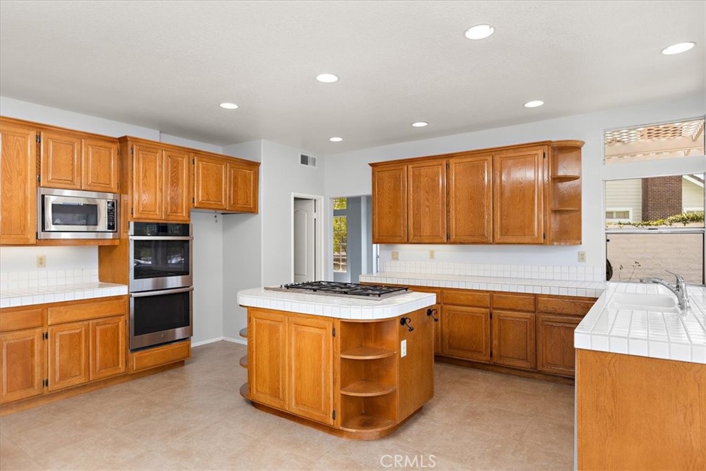 MLS #PW25214629 image #4