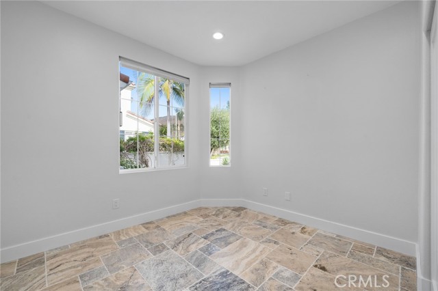 MLS #PW25215246 image #25