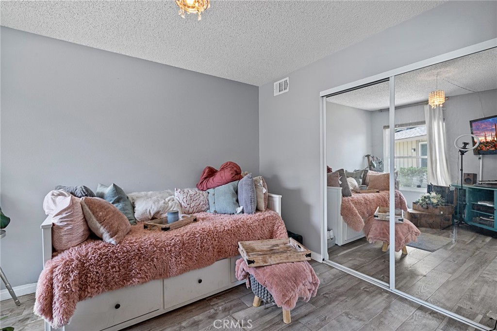 MLS #PW25215734 image #3