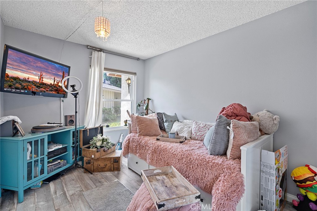 MLS #PW25215734 image #4