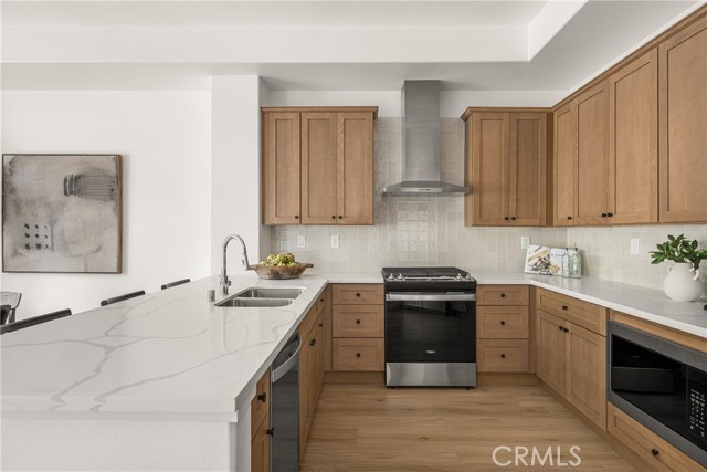 MLS #PW25216181 image #0