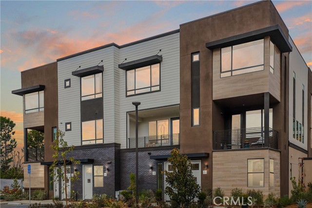 MLS #PW25218172 image #0