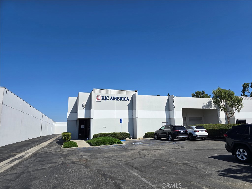 MLS #PW25218232 image #0