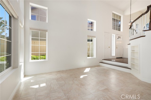 MLS #PW25218902 image #2