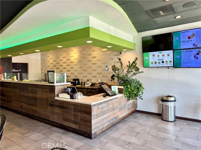 MLS #PW25219151 image #1