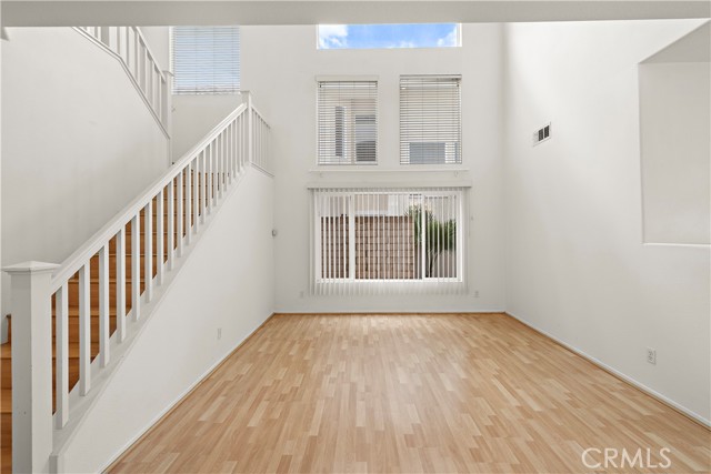 MLS #PW25219411 image #4