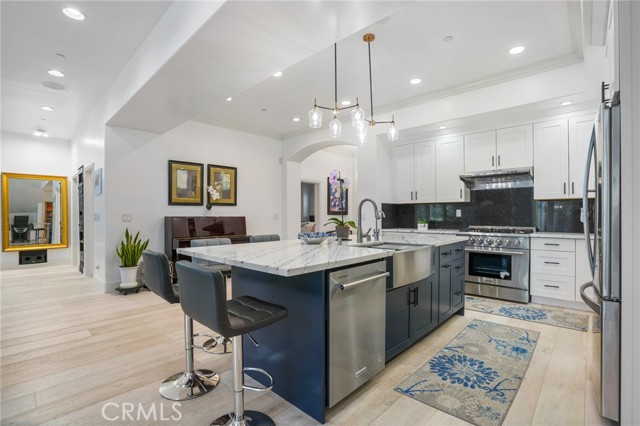 MLS #PW25221240 image #0