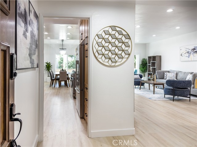 MLS #PW25222357 image #1