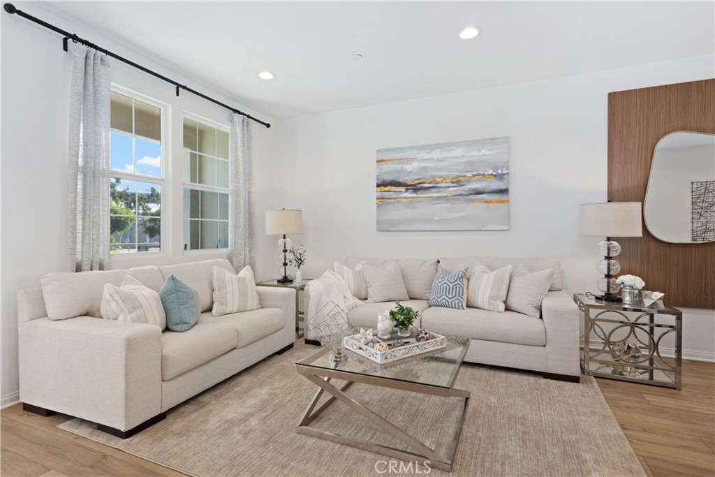 MLS #PW25223356 image #1