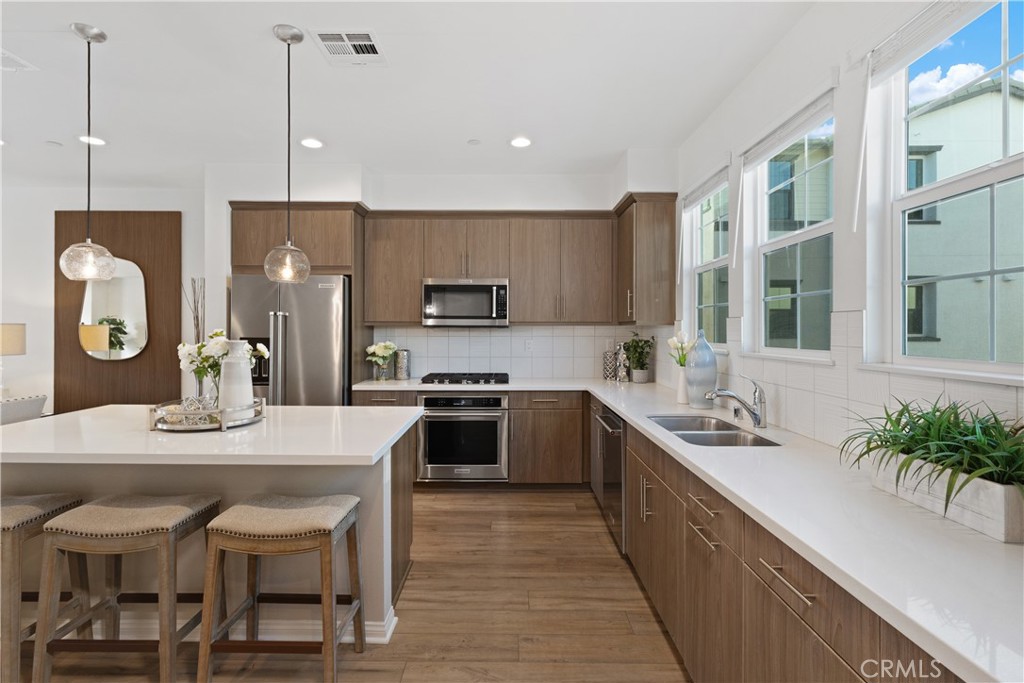 MLS #PW25223356 image #10