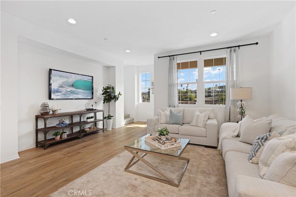 MLS #PW25223356 image #8