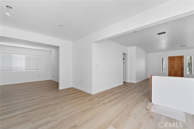 MLS #PW25223404 image #4