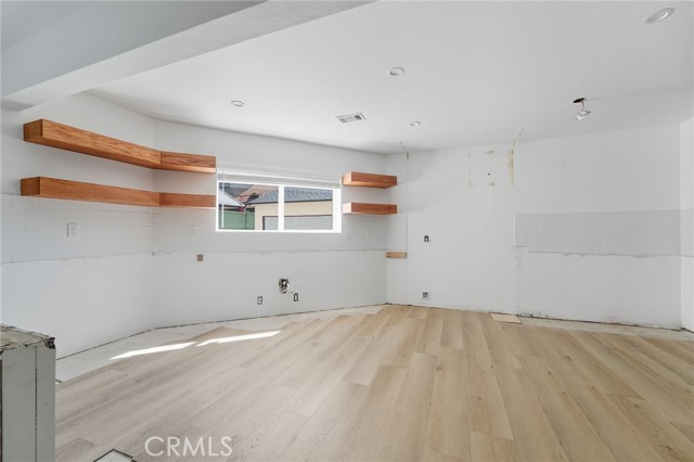 MLS #PW25223404 image #5