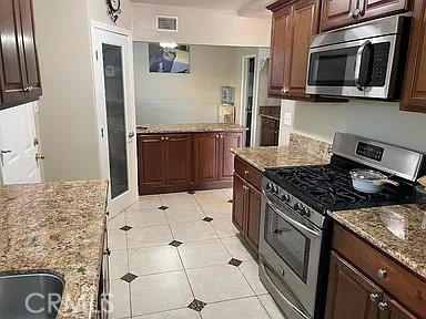 MLS #PW25223620 image #2