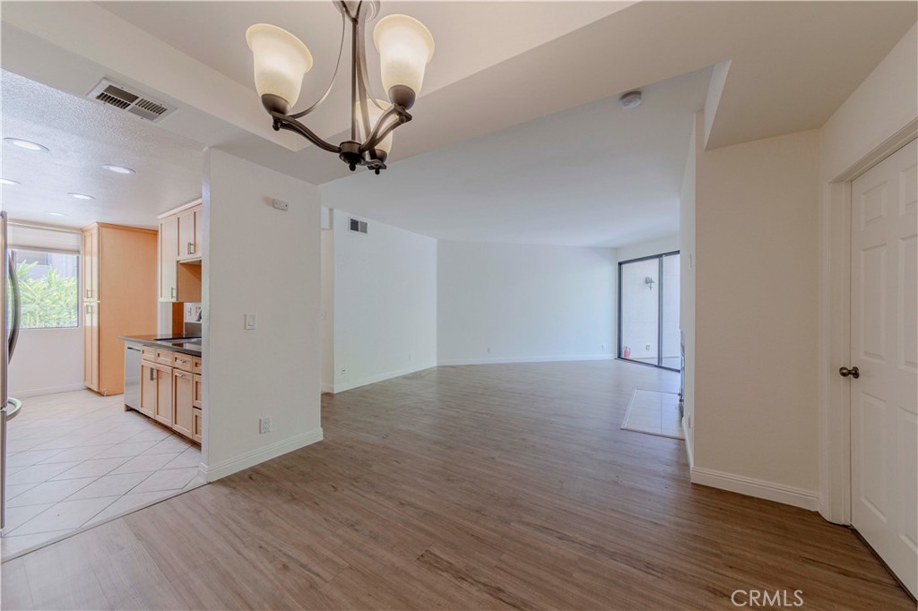 MLS #PW25224538 image #5