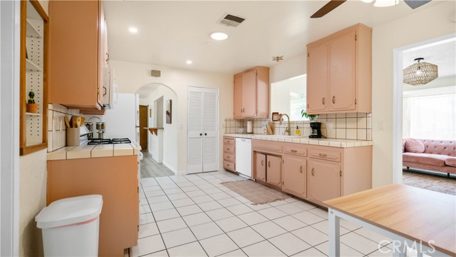 MLS #PW25224654 image #4