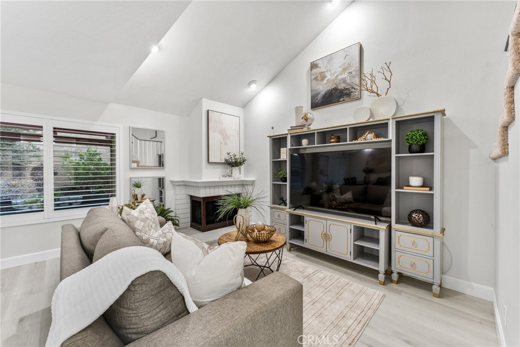 MLS #PW25224960 image #5