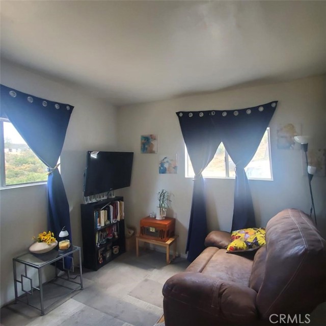 MLS #PW25225028 image #8