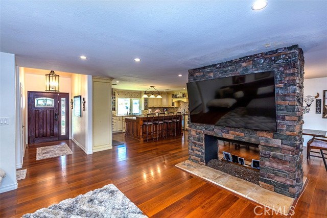 MLS #PW25225042 image #4