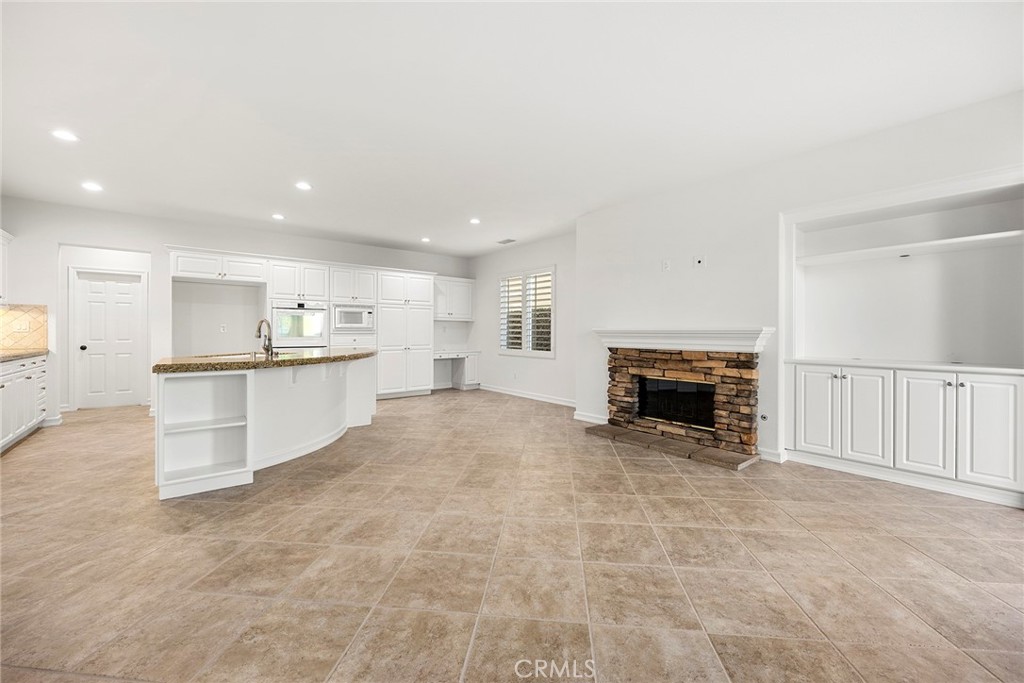 MLS #PW25225437 image #16