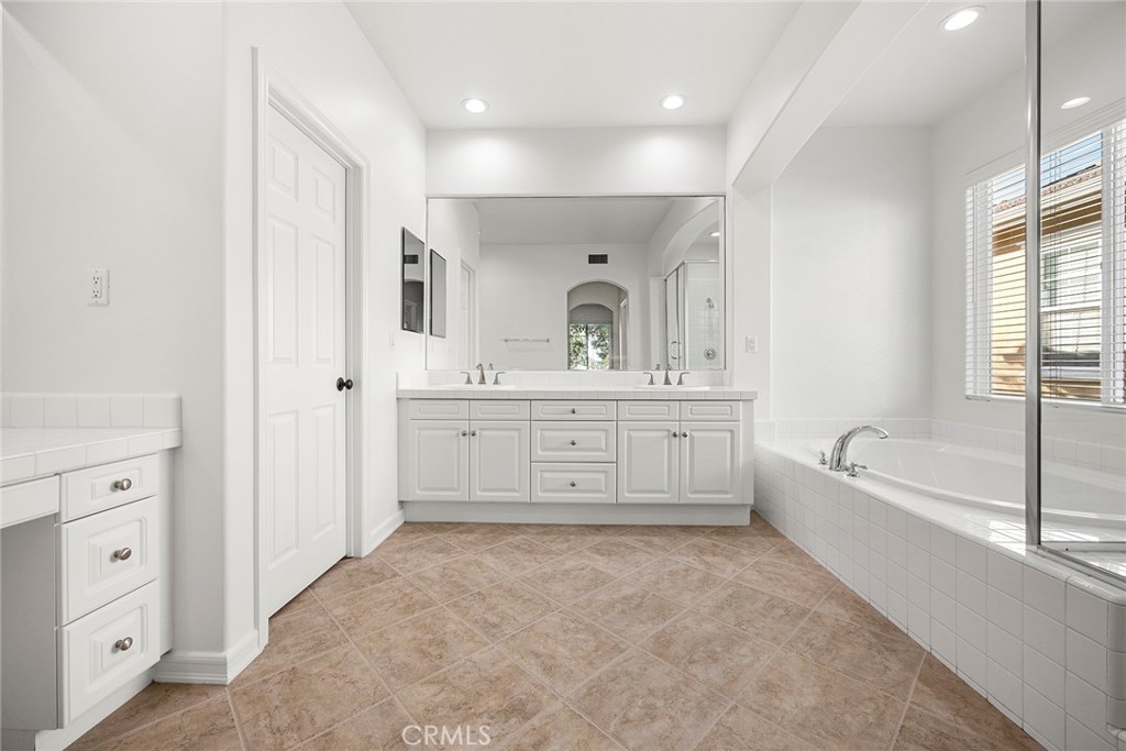 MLS #PW25225437 image #24